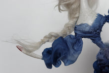 Load image into Gallery viewer, Anemona Teapot Ghost