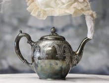 Load image into Gallery viewer, Ashtyn Teapot Ghost for Kali