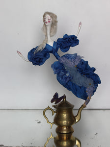 Delphinia Teapot Ghost