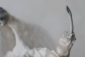 Dolores Teapot Ghost Bride