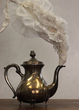 Load image into Gallery viewer, FARAH the Teapot Ghost