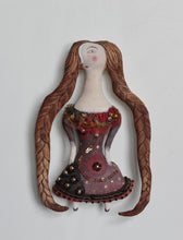 Load image into Gallery viewer, Petit Fille Tressée