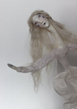 Load image into Gallery viewer, Petrulya Teapot Ghost