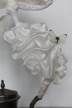 Load image into Gallery viewer, Petrulya Teapot Ghost