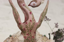 Load image into Gallery viewer, The Swan of Roses