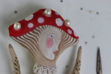 Load image into Gallery viewer, Petit Mister Amanita