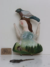 Load image into Gallery viewer, PETIT Pigeon of The Forest Girl