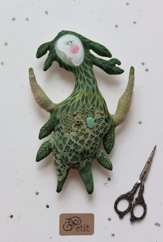 PETIT WOODLAND SPIRIT